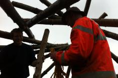 Reciprocal barn roof going up